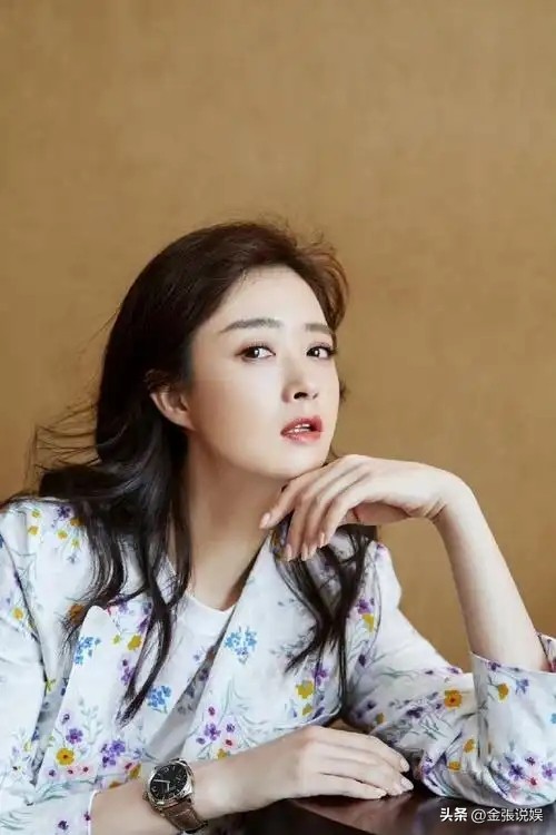 蒋欣王阳分手十三年不提前夫 娱乐圈高情商处理前任关系 蒋欣华妃演技与感情生活经历_蒋欣离开娱乐圈