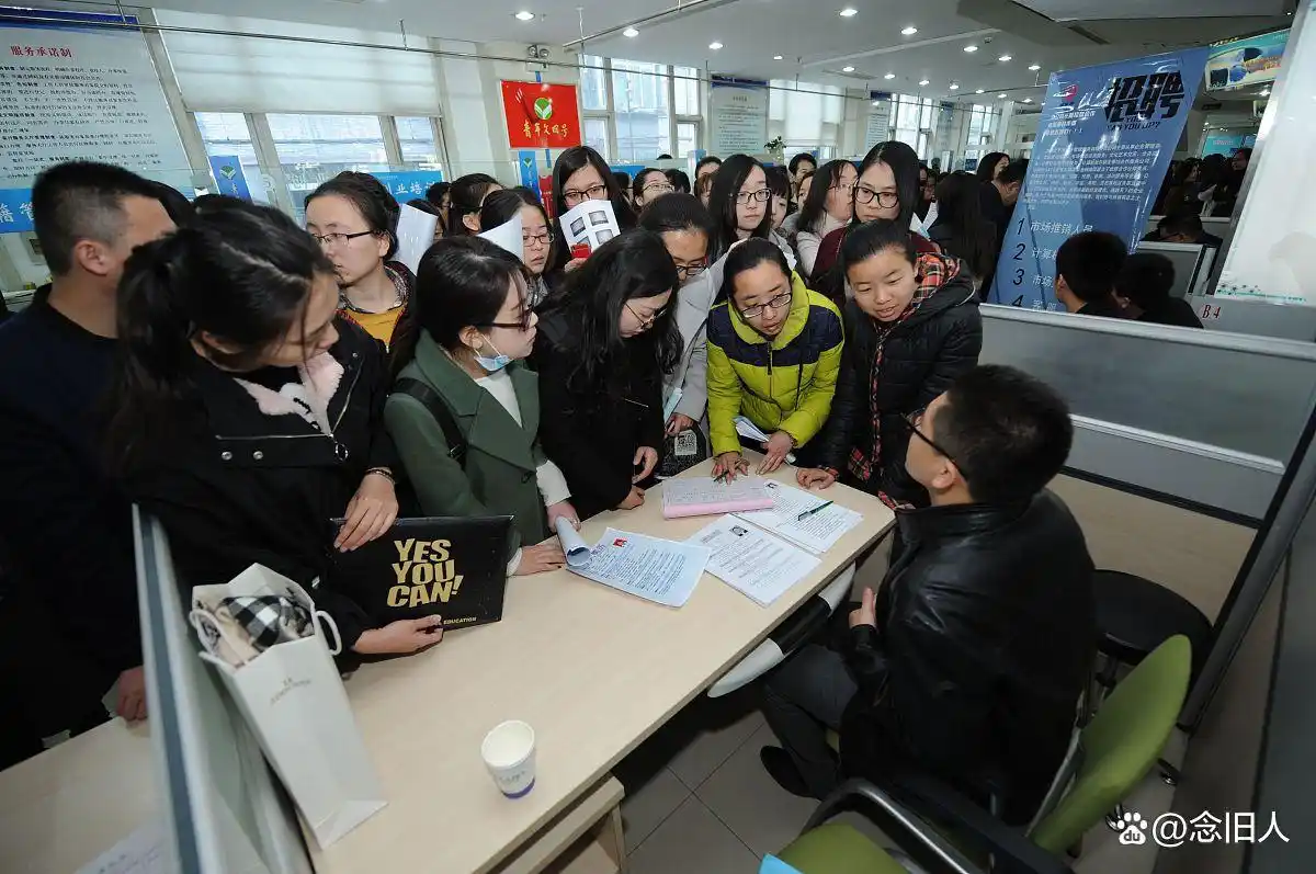 娇小女星演技颜值_矮个子女星身高揭秘_娱乐圈哪些女名星很矮