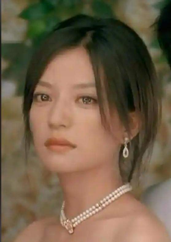 赵薇转型投资做生意_赵薇投资做生意被封杀_赵薇现在还在娱乐圈吗